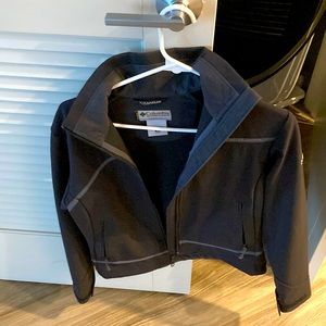 Cool Womens xs Insulated inside water repellent jacket good for rain or snow.